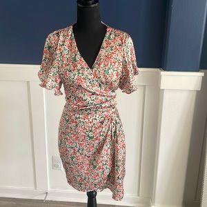 Floral wrap around dress size M